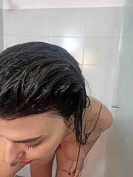 Eva Gonzalez online show from December 31, 3:31 pm