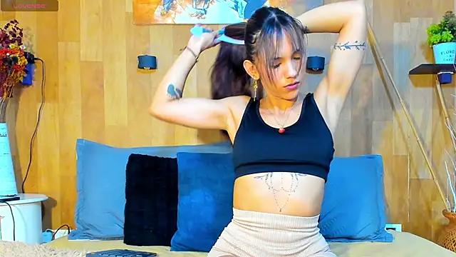 marianaa90 online show from May 5, 4:04 pm