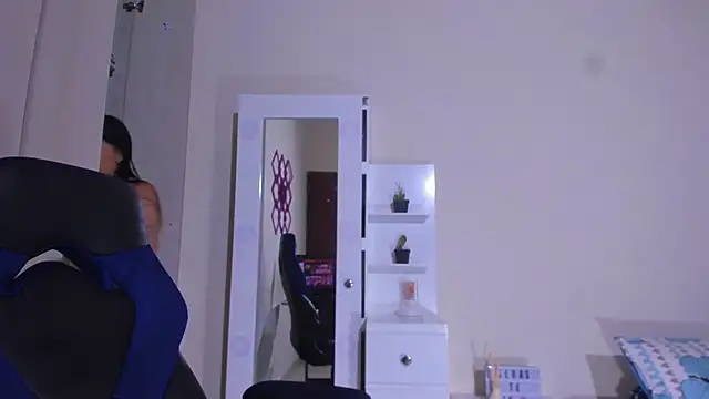 anny vittar online show from February 4, 10:55 pm