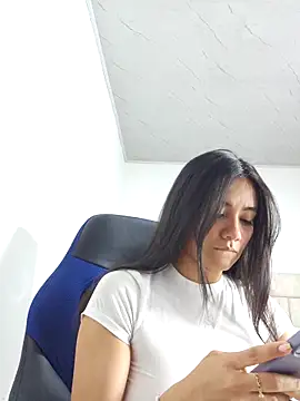 Snapshot of anny_vittar chatting on February 27, 4:56 am anny vittar online show from February 27, 4:56 am