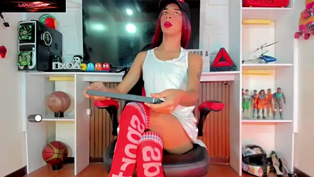 laura barjun online show from March 14, 3:26 am