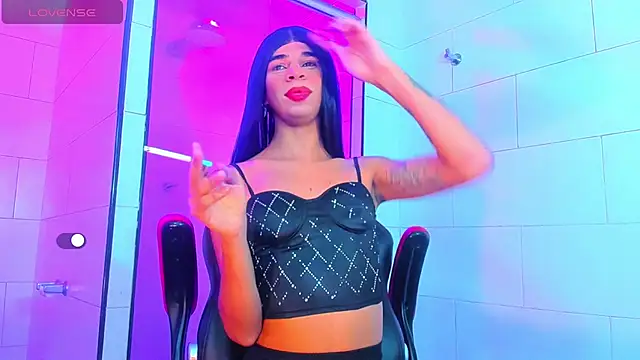 laura barjun online show from February 11, 8:14 pm