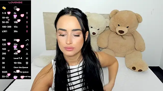 Snapshot of DarcieJane chatting on December 3, 7:33 pm DarcieJane online show from December 3, 7:33 pm