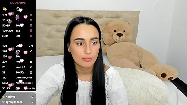 Snapshot of DarcieJane chatting on December 6, 2:24 am DarcieJane online show from December 6, 2:24 am