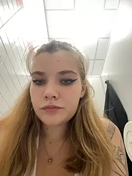 Snapshot of Holy_Tereza chatting on September 20, 3:35 pm Holy Tereza online show from September 20, 3:35 pm