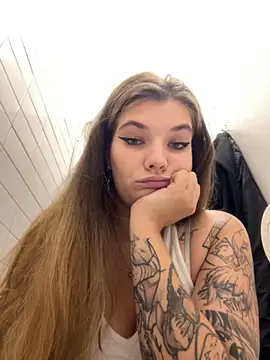 Snapshot of Holy_Tereza chatting on October 5, 3:32 pm Holy Tereza online show from October 5, 3:32 pm