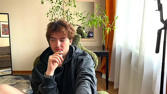 Snapshot of Nathon_ chatting on March 14, 9:26 am Nathon online show from March 14, 9:26 am