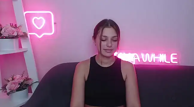 MilanaAngelAs online show from December 7, 8:44 am