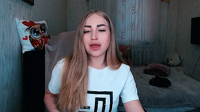  KittyBoo online show from September 23, 11:35 am