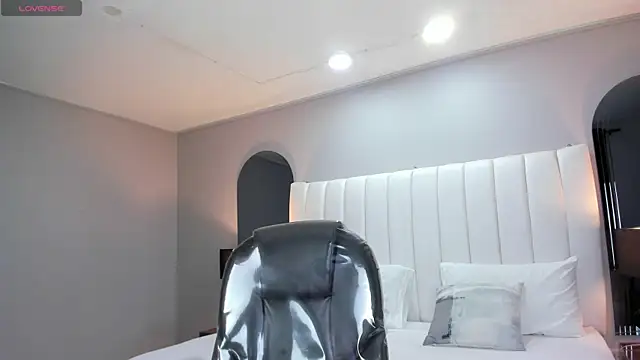 vanity sex online show from December 2, 11:45 am