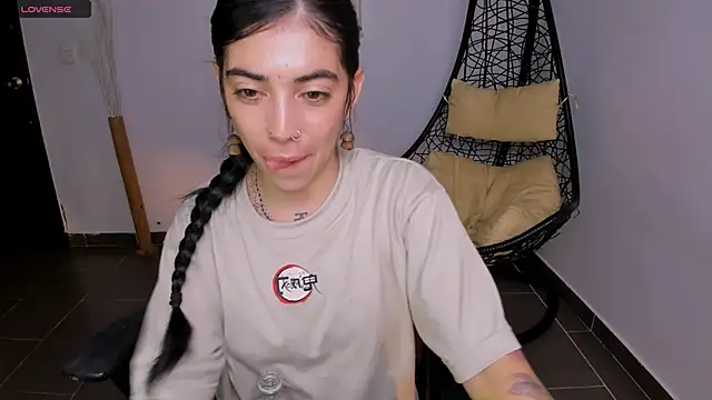 Nina-monroe online show from March 15, 12:04 am