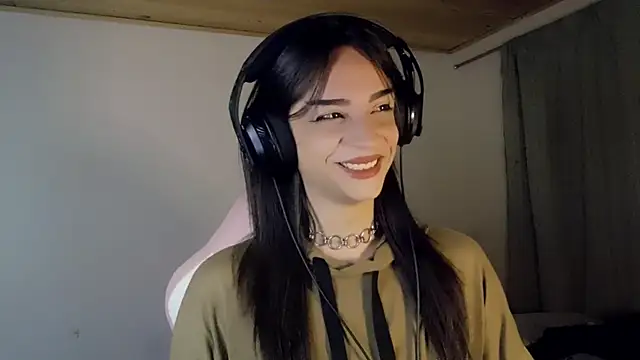 Dollbehavior  online show from January 13, 8:30 am