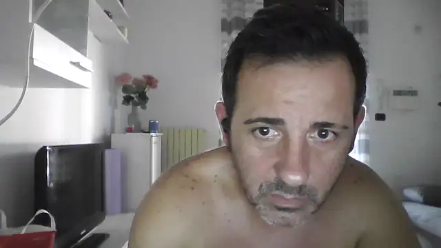 Snapshot of Bobo064 chatting on June 24, 4:28 pm Bobo064 online show from June 24, 4:28 pm