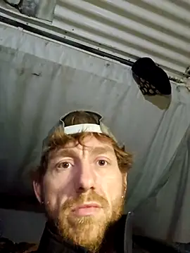 Snapshot of Snowwisss chatting on March 19, 8:23 am Snowwisss online show from March 19, 8:23 am