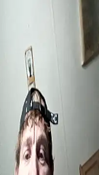 Snapshot of Snowwisss chatting on October 27, 2:15 am Snowwisss online show from October 27, 2:15 am