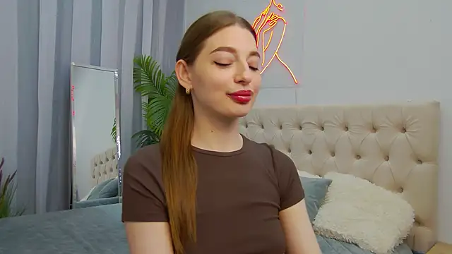 Snapshot of NicoleRosss chatting on May 16, 1:21 pm NicoleRosss online show from May 16, 1:21 pm