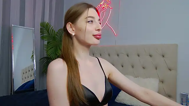 Snapshot of NicoleRosss chatting on May 17, 1:18 pm NicoleRosss online show from May 17, 1:18 pm