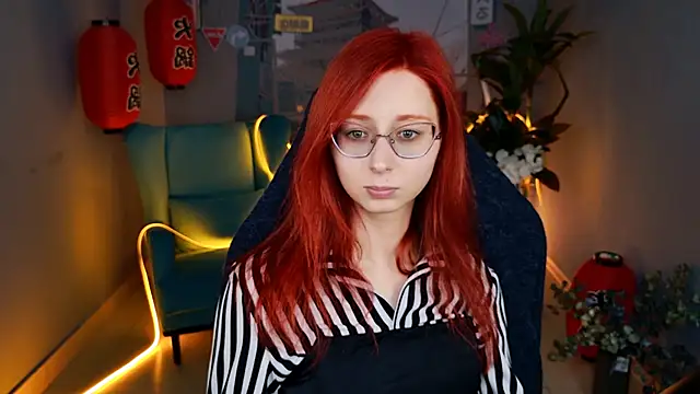 Orianna Fox online show from January 7, 6:14 pm