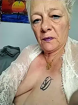 Snapshot of SoDi_Love chatting on March 17, 5:56 am SoDi Love online show from March 17, 5:56 am