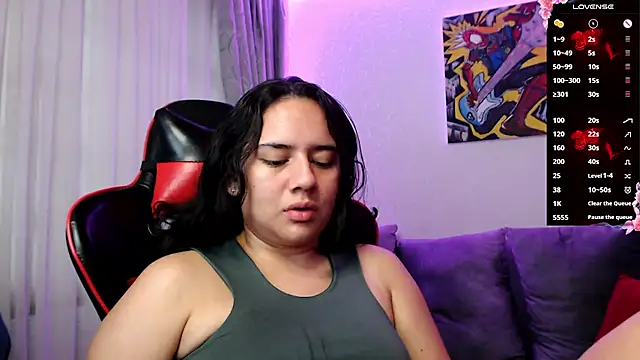 Lexyevans online show from March 2, 9:43 pm