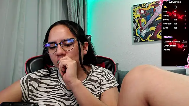 Lexyevans online show from March 18, 12:16 am