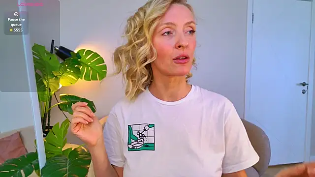 sexuallycorrecte online show from April 27, 12:36 pm