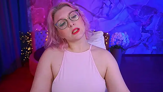 Snapshot of CoolTatis chatting on October 6, 5:49 am CoolTatis online show from October 6, 5:49 am