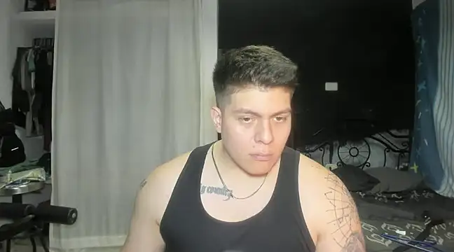 Snapshot of regan_jhonso chatting on December 2, 4:31 am regan jhonso online show from December 2, 4:31 am