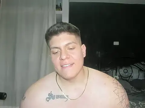 Snapshot of regan_jhonso chatting on December 7, 9:06 am regan jhonso online show from December 7, 9:06 am