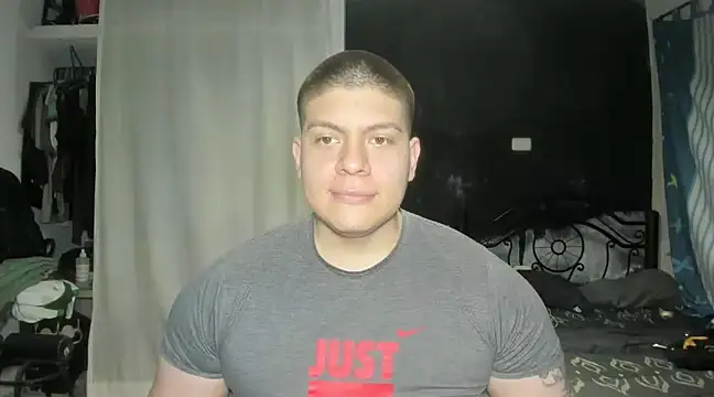 Snapshot of regan_jhonso chatting on January 19, 3:18 am regan jhonso online show from January 19, 3:18 am
