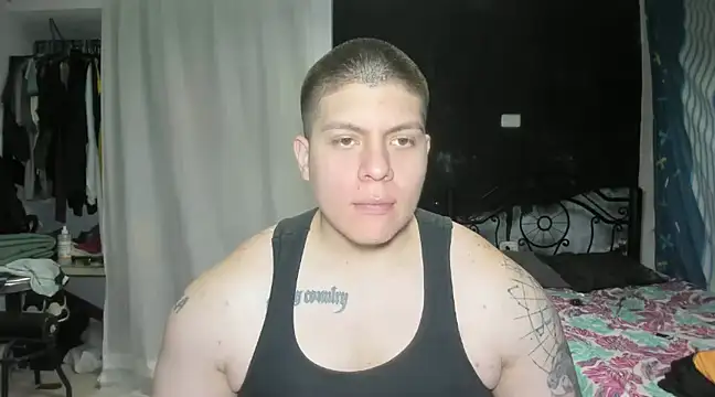 Snapshot of regan_jhonso chatting on January 21, 11:56 am regan jhonso online show from January 21, 11:56 am