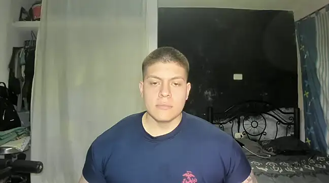 Snapshot of regan_jhonso chatting on February 6, 4:42 am regan jhonso online show from February 6, 4:42 am