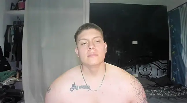 Snapshot of regan_jhonso chatting on February 10, 8:09 am regan jhonso online show from February 10, 8:09 am