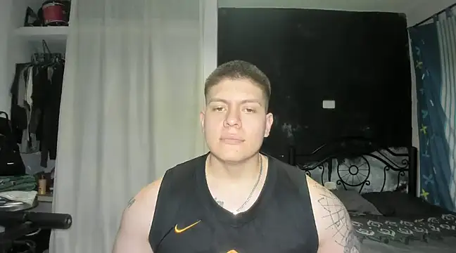 Snapshot of regan_jhonso chatting on February 15, 10:31 pm regan jhonso online show from February 15, 10:31 pm