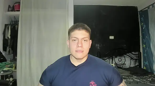 Snapshot of regan_jhonso chatting on February 20, 10:04 pm regan jhonso online show from February 20, 10:04 pm