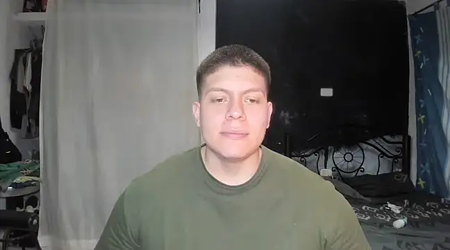 Snapshot of regan_jhonso chatting on February 22, 5:02 am regan jhonso online show from February 22, 5:02 am