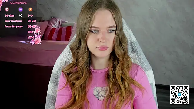 Snapshot of Betany_Foks chatting on March 31, 12:23 am Betany Foks online show from March 31, 12:23 am