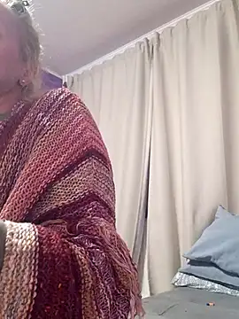 BritneyHudson online show from September 30, 12:59 am