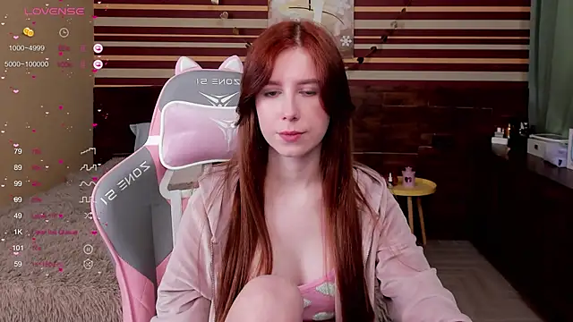 Snapshot of MilanaMua chatting on February 27, 9:22 am MilanaMua online show from February 27, 9:22 am