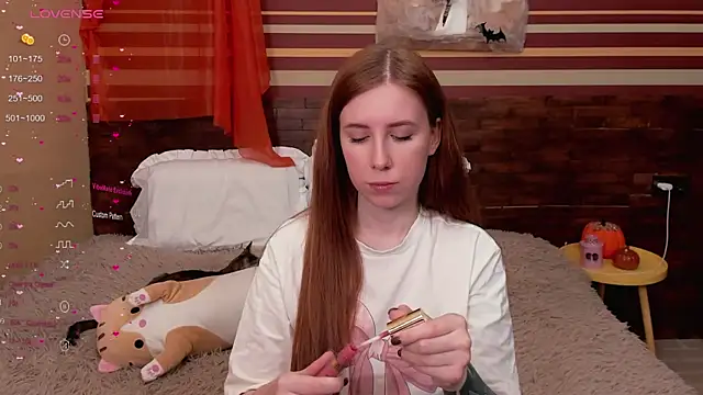 Snapshot of MilanaMua chatting on November 14, 6:12 am MilanaMua online show from November 14, 6:12 am