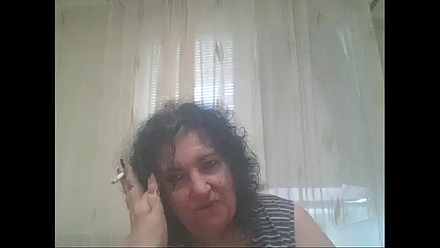 Snapshot of maturekorine chatting on June 18, 4:00 pm maturekorine online show from June 18, 4:00 pm