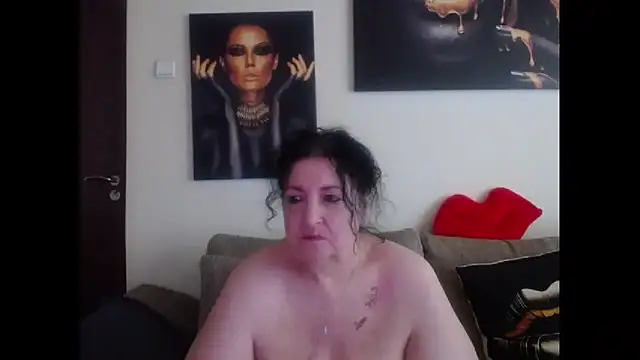 Snapshot of maturekorine chatting on June 24, 2:16 pm maturekorine online show from June 24, 2:16 pm