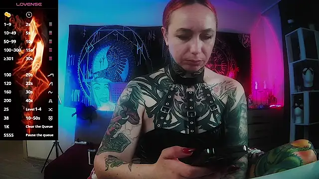 miss jenna lovee online show from April 27, 12:30 am