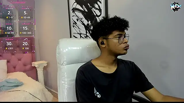 boylittle19cm online show from October 4, 12:25 pm