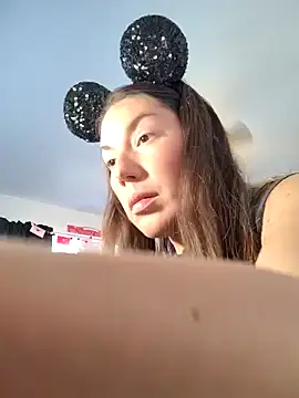 I LOVE-MYSELF online show from February 1, 10:02 pm