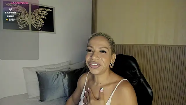 summer night  online show from February 5, 12:21 pm