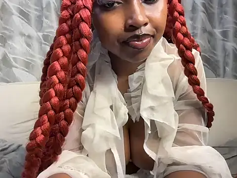 Snapshot of Chocolate_queen2 chatting on March 29, 2:44 am Chocolate queen2 online show from March 29, 2:44 am