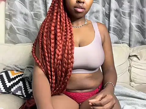 Snapshot of Chocolate_queen2 chatting on April 3, 5:38 am Chocolate queen2 online show from April 3, 5:38 am