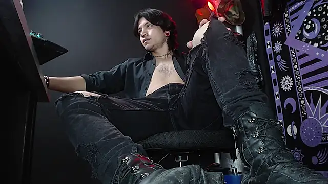 Dicaprioo  online show from March 17, 10:06 pm