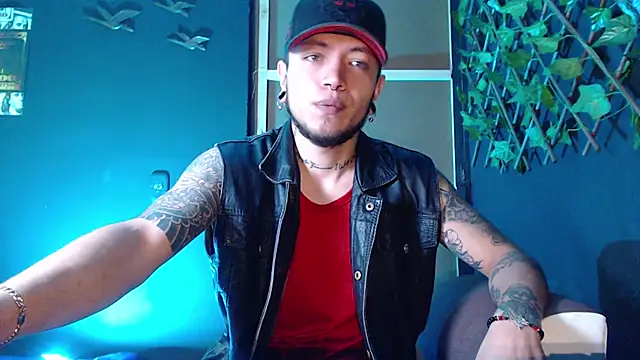 Dicaprioo  online show from November 14, 2:38 pm